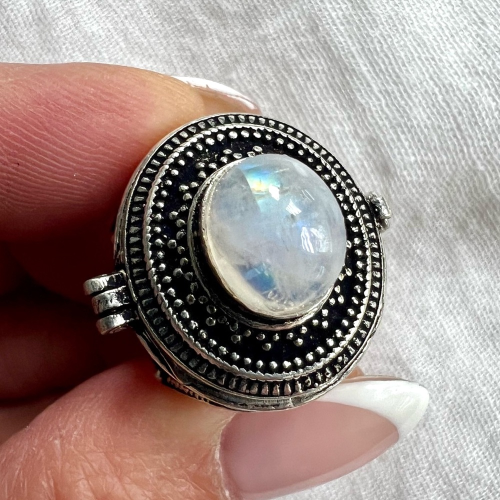 925 Rainbow Flash Moonstone Poison Locket Ring 7